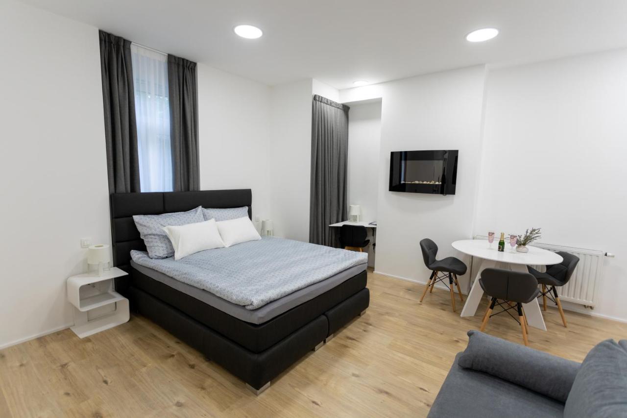 City Center Main Square Apartments Zagreb Ngoại thất bức ảnh