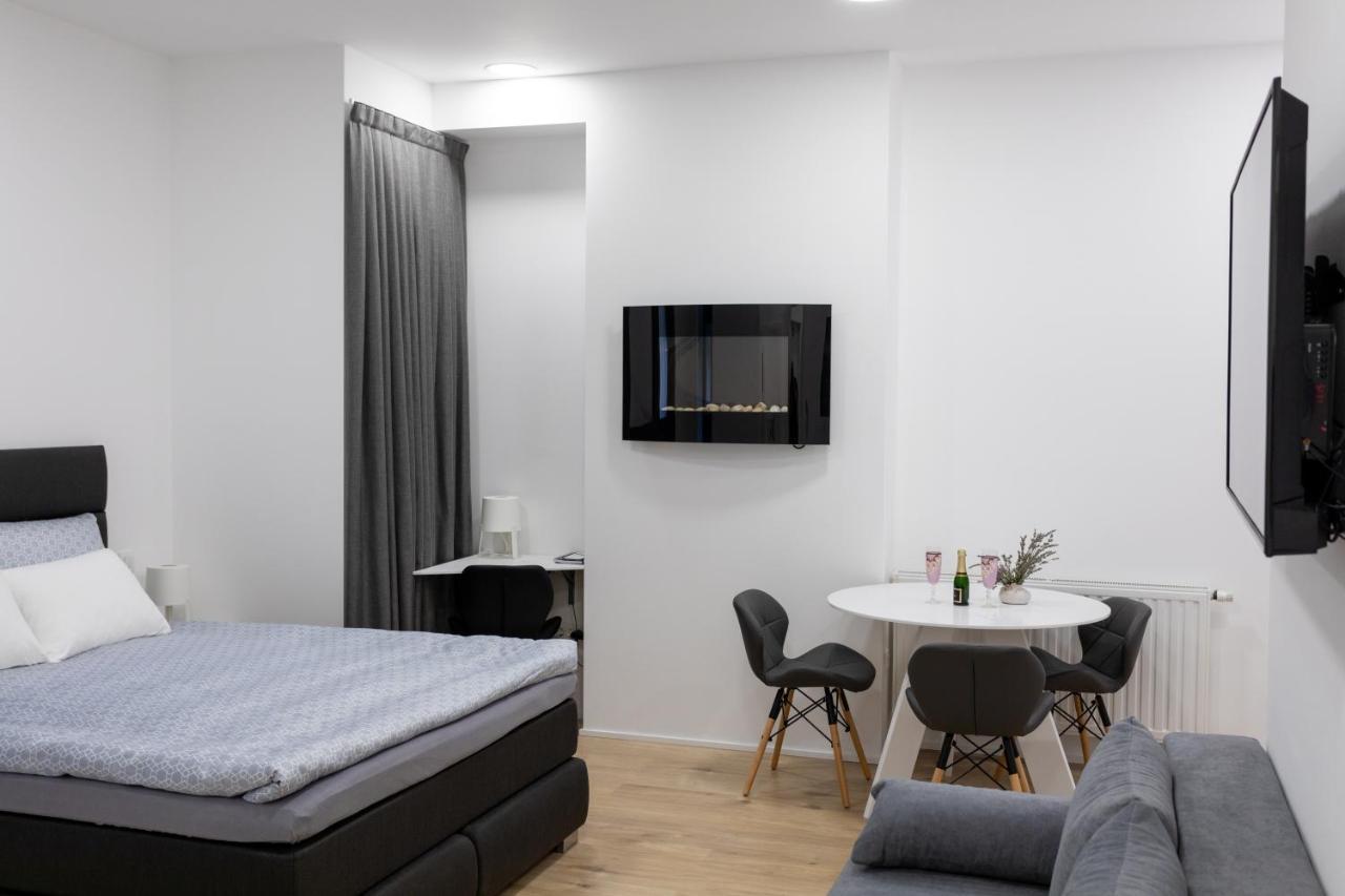 City Center Main Square Apartments Zagreb Ngoại thất bức ảnh