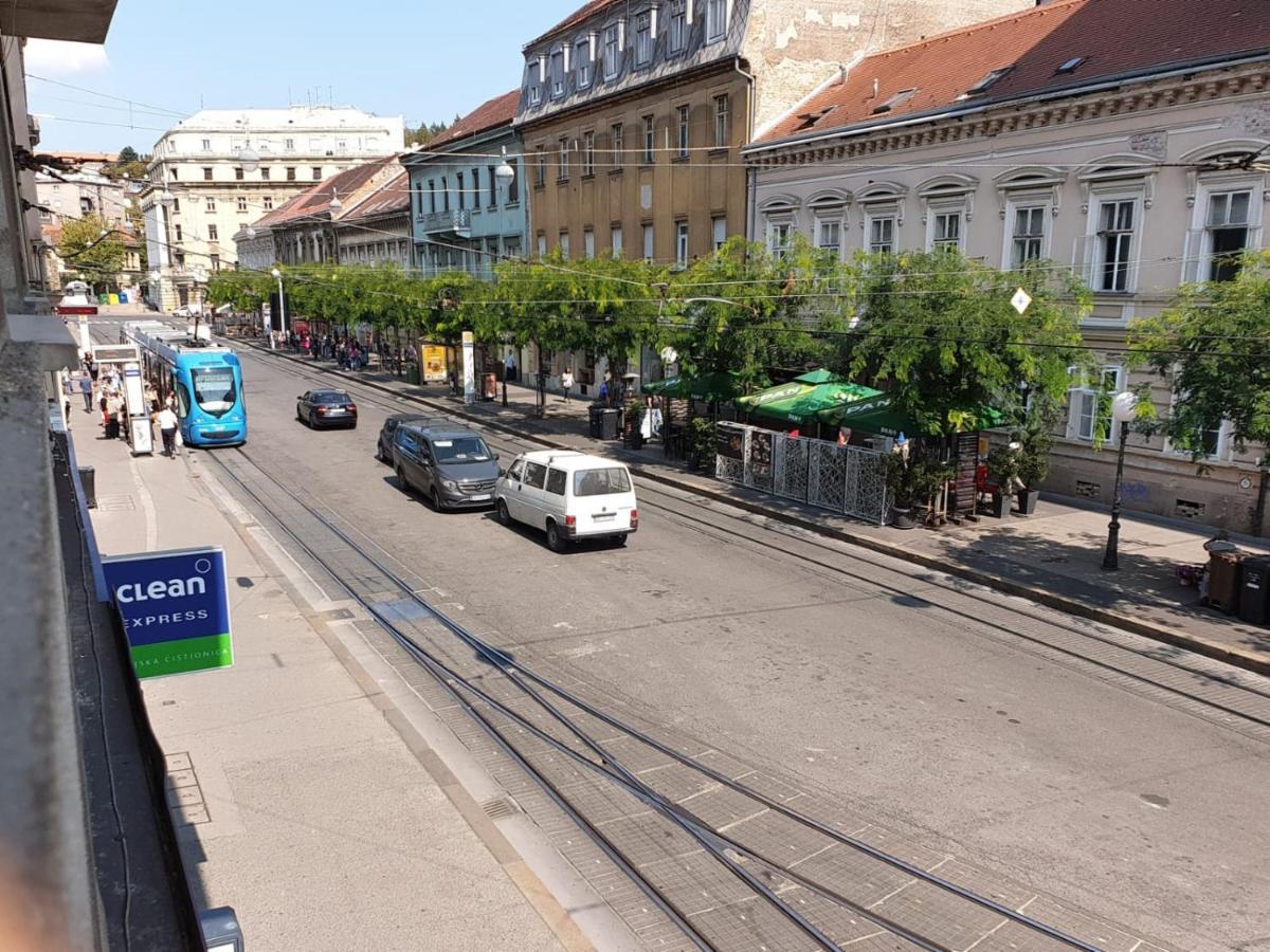 City Center Main Square Apartments Zagreb Ngoại thất bức ảnh